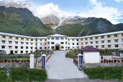 Your Friend’s Guide to Stress-Free Chardham Yatra Accommodation